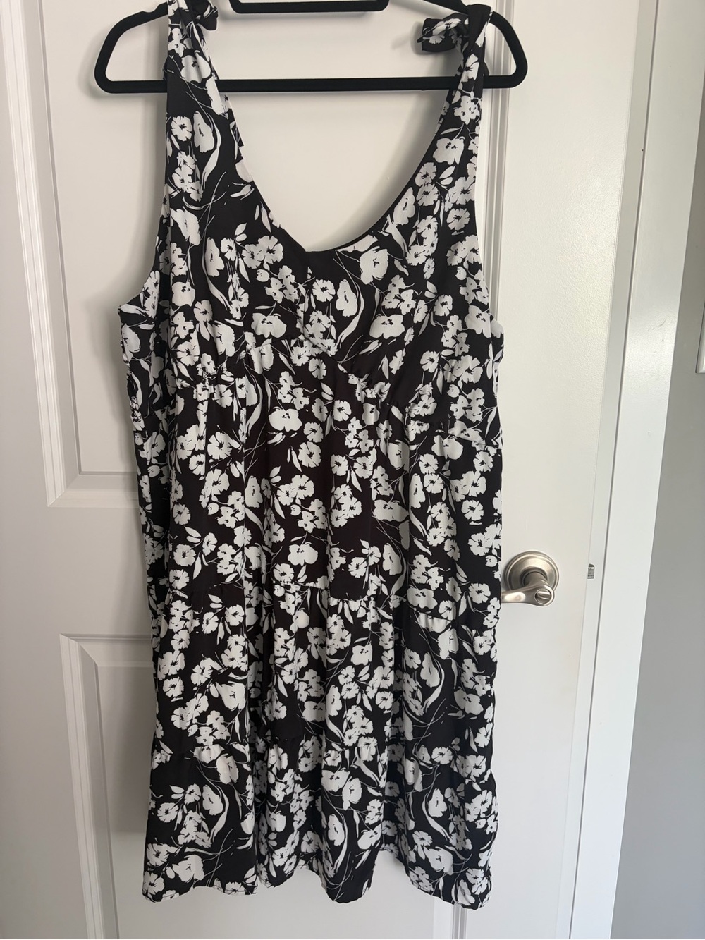Penningtons Black & White Floral Tie-Shoulder Mini Dress